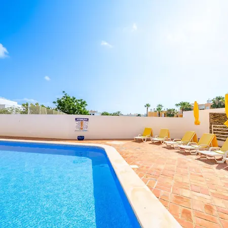 Апартаменты Casa Amarela - With Pool, Close To Beaches, Golf And Nature - Conceicao E De Тавира