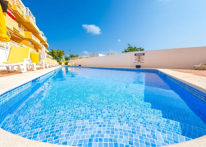Casa Amarela - With Pool, Close To Beaches, Golf And Nature - Conceicao E De * تافيرا