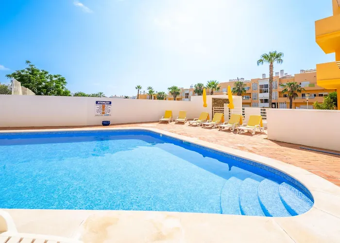 Casa Amarela - With Pool, Close To Beaches, Golf And Nature - Conceicao E De تافيرا