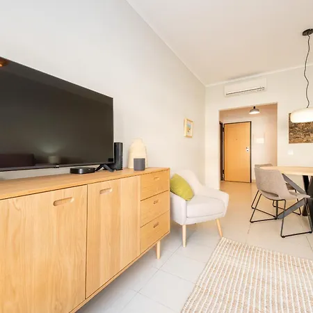 Casa Amarela - With Pool, Close To Beaches, Golf And Nature - Conceicao E De アパート