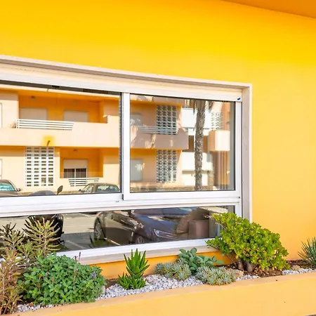 アパート Casa Amarela - With Pool, Close To Beaches, Golf And Nature - Conceicao E De *