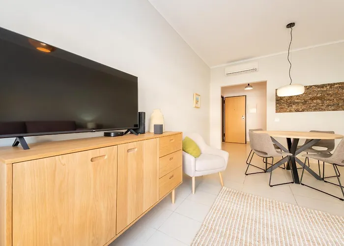 Casa Amarela - With Pool, Close To Beaches, Golf And Nature - Conceicao E De 아파트