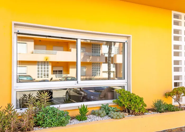 아파트 Casa Amarela - With Pool, Close To Beaches, Golf And Nature - Conceicao E De *