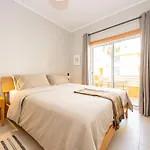 Casa Amarela - With Pool, Close To Beaches, Golf And Nature - Conceicao E De Apartman