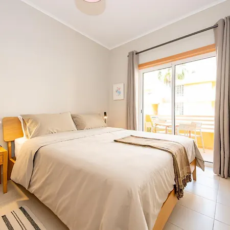 Casa Amarela - With Pool, Close To Beaches, Golf And Nature - Conceicao E De Apartmán