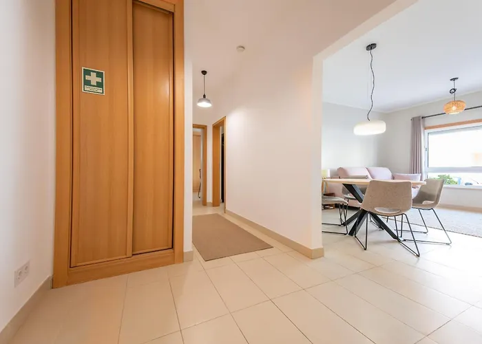 Casa Amarela - With Pool, Close To Beaches, Golf And Nature - Conceicao E De Apartment *